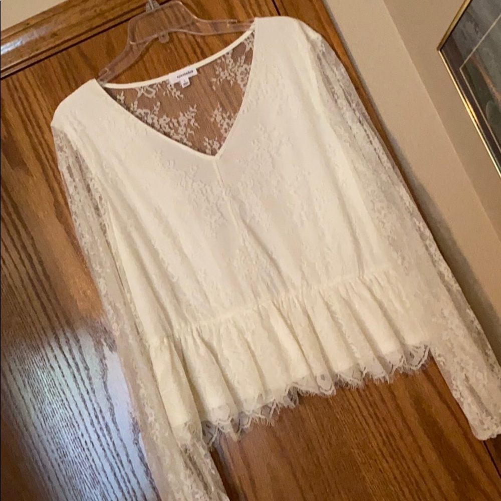 Lace Layered “Eyeshadow” blouse L NWT